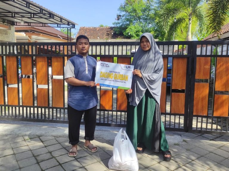 Sambut Idul Adha 1445 H dengan Program Qurban Berkah Indonesia