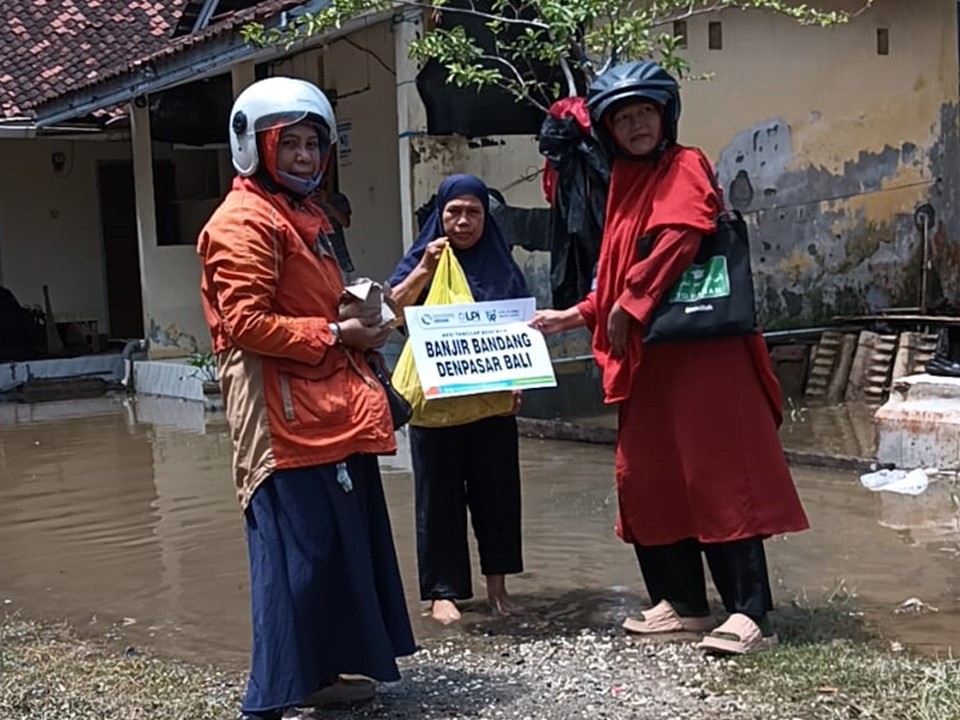 LPI Salurkan Bantuan Peduli Korban Banjir, Warga Denpasar Bersyukur